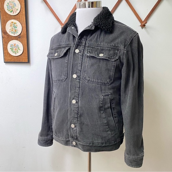 Sherpa Lined Denim Trucker Jacket - Picture 11 of 13
